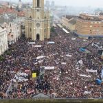 Вучиќ на митинг во Нови Сад: Насилството и фашизмот нема да поминат